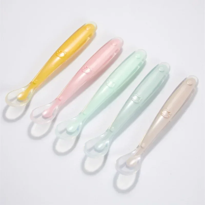 Baby Food Feeder - Yumuşak Silikon Bebek Kaşığı Yürümeye Başlayan