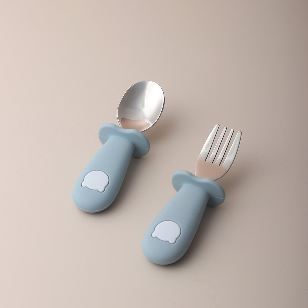 Baby Food Feeder - Bebek Panda Şekilli Silikon Kaşık ve
